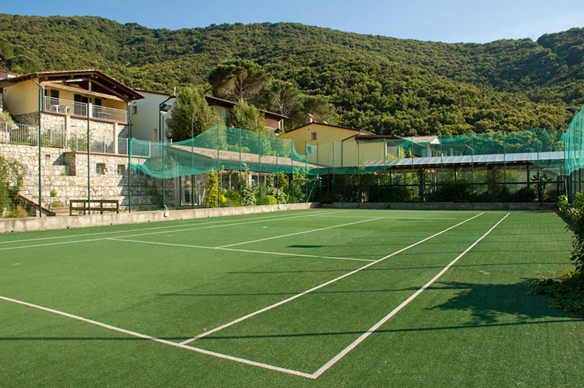 Il campo da tennis